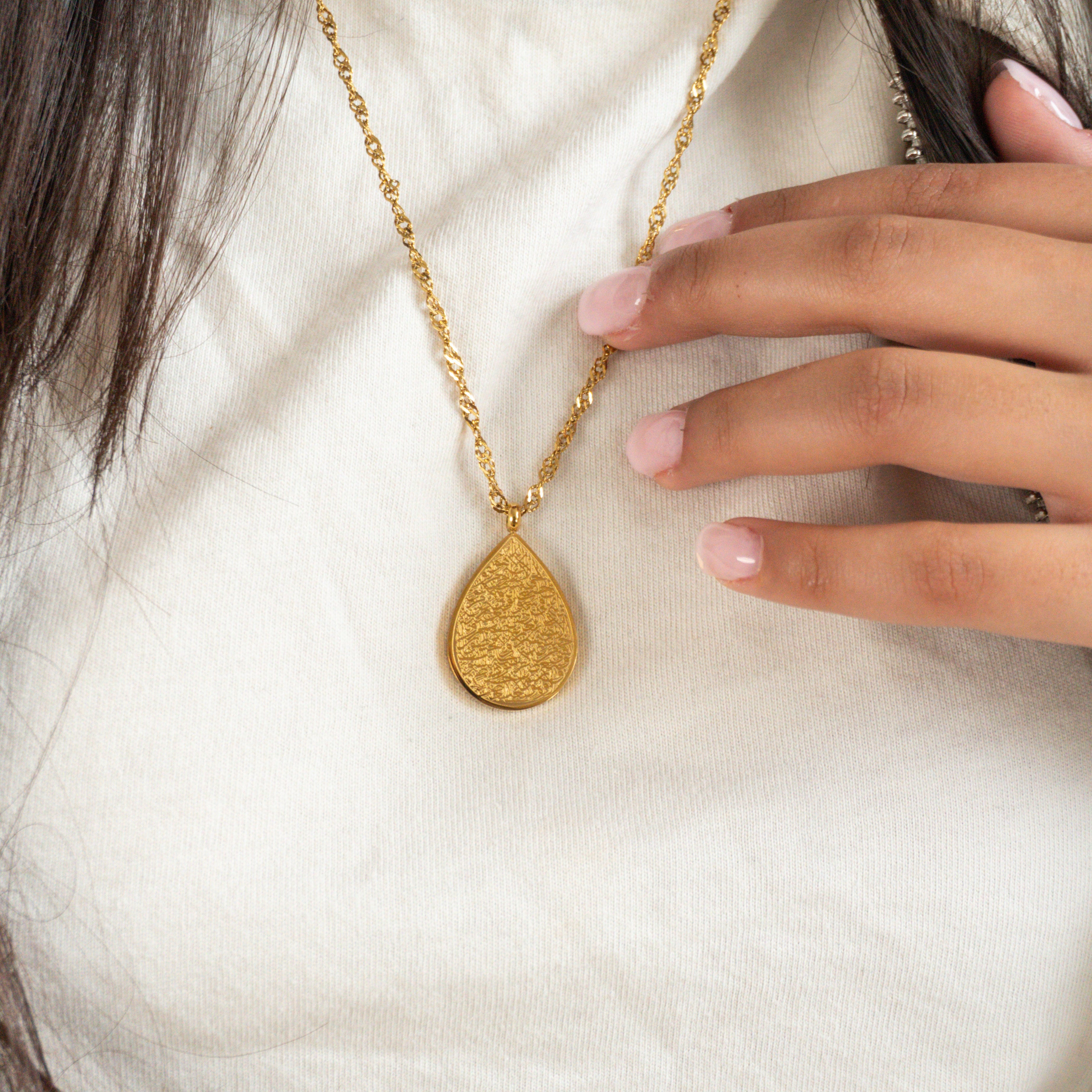 Ayatul Kursi Necklace (Raindrop)